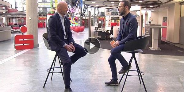 Im Interview bei München TV - Vorstandsvorsitzende der Stadtsparkasse München Ralf Fleischer